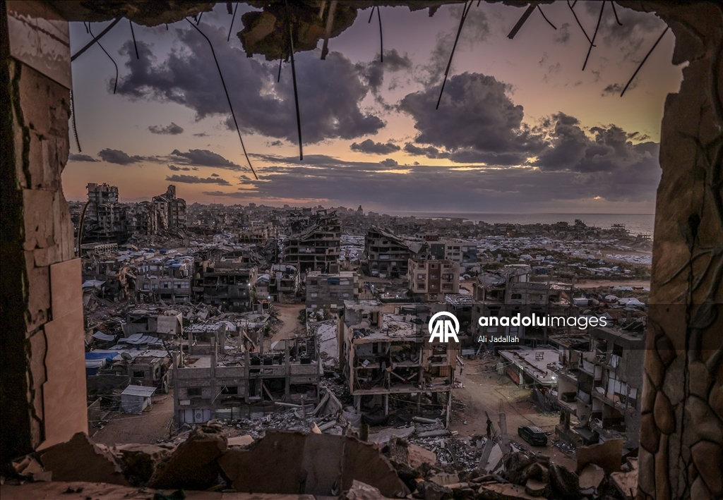 İsrail saldırısında evleri yıkılan Gazzeli aile ramazanı buruk karşılıyor