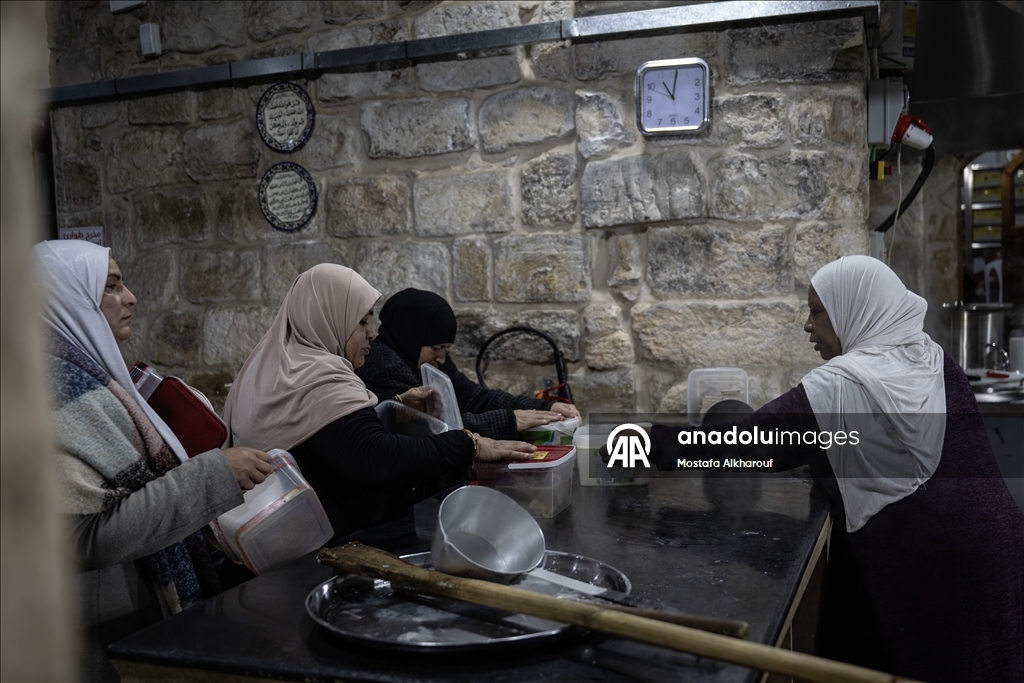 Османская благотворительная обитель в Иерусалиме уже 500 лет готовит ужины для постящихся