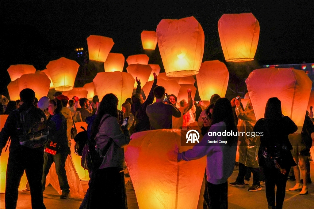 Taiwan celebrates Sky Lantern Festival