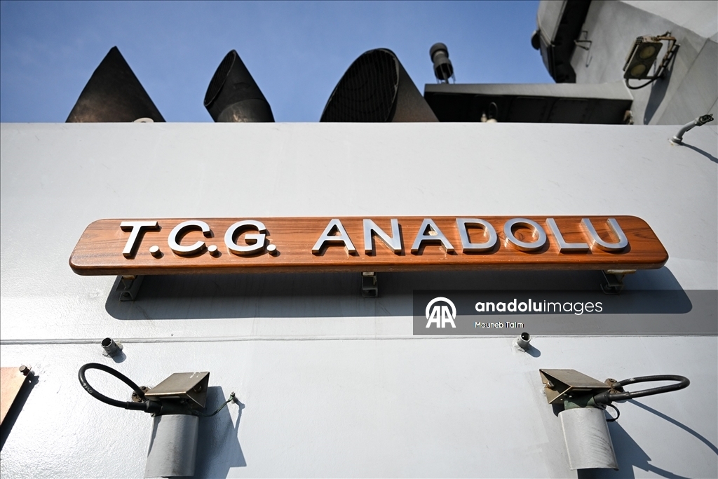Присутствие корабля ВМС Турции TCG Anadolu в порту Роттердама вызвало широкий резонанс в нидерландских СМИ 3