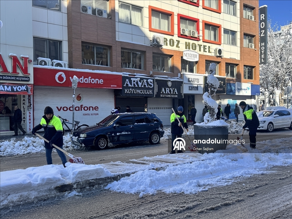В многих регионах Турции наблюдается снег и холодная погода 27