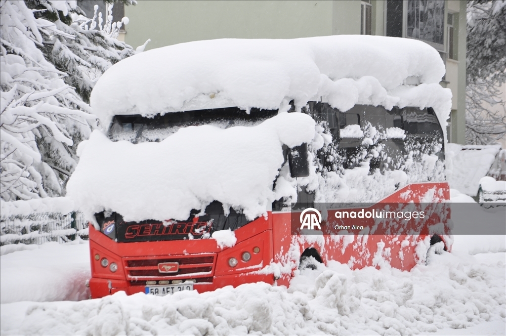 В многих регионах Турции наблюдается снег и холодная погода 40