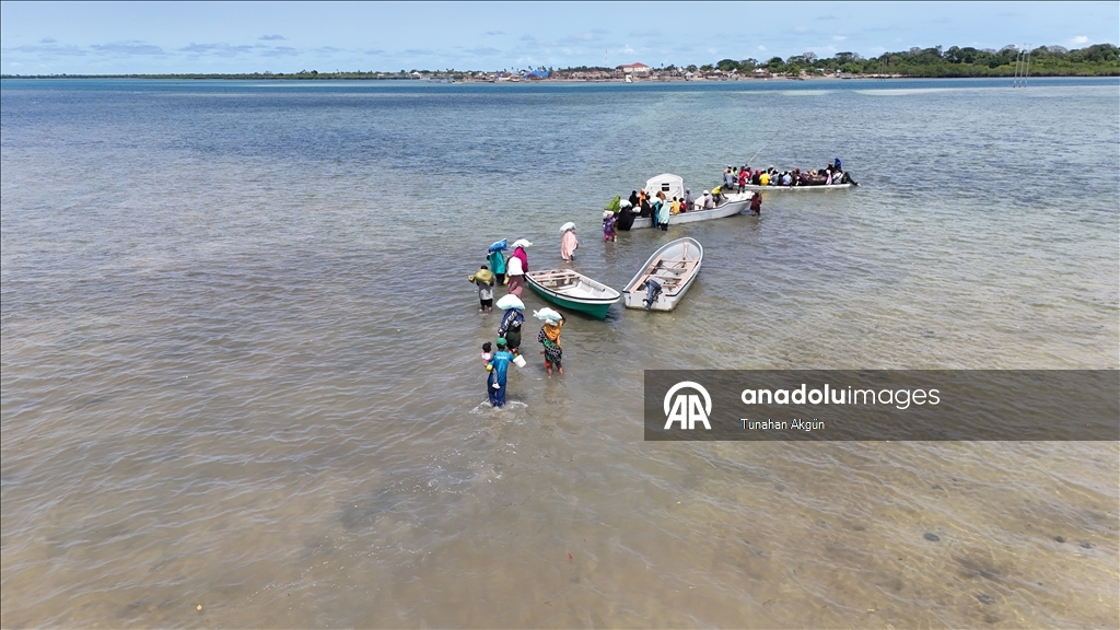 Турция оказала гуманитарную помощь нуждающимся и сиротам на танзанийском острове Пемба