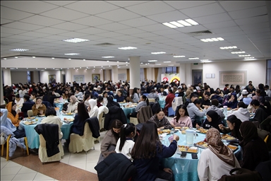 Студенты из Турции отмечают Рамазан в Кыргызстане вместе с местными молодежными сообществами