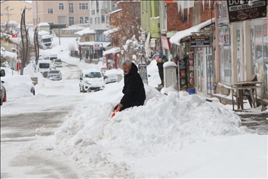 В многих регионах Турции наблюдается снег и холодная погода