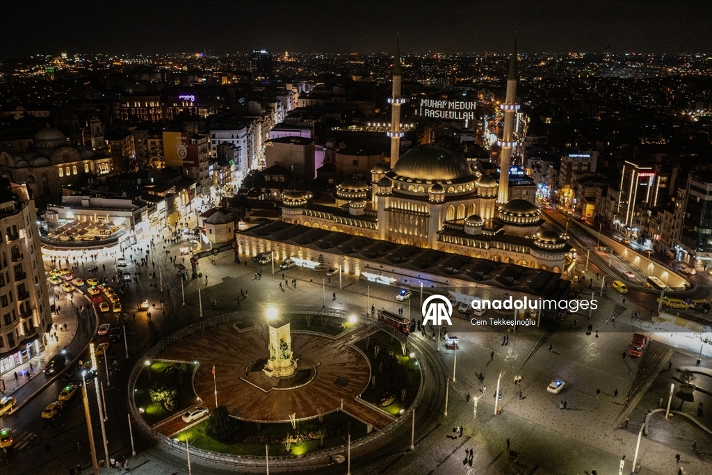 Taksim Camisi havadan görüntülendi