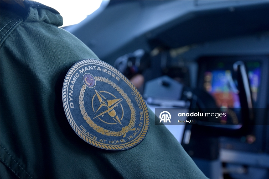 Türk donanmasının havadaki gözü kulağı P-72 uçağı NATO tatbikatında denizaltı avında