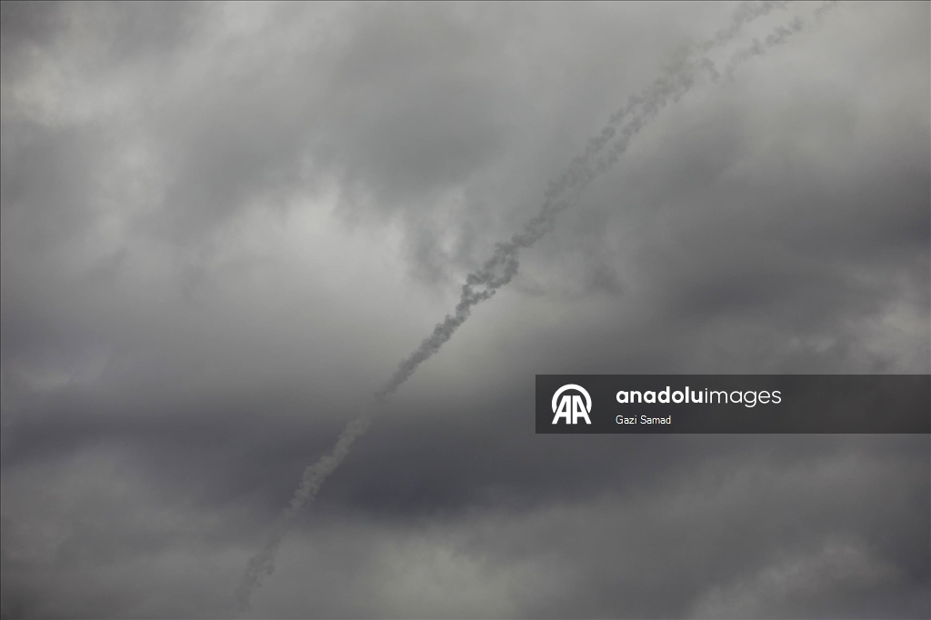 İran'dan İsrail'e misilleme füze saldırısı yapıldı