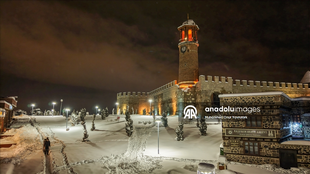 Karla kaplanan Erzurum havadan görüntülendi