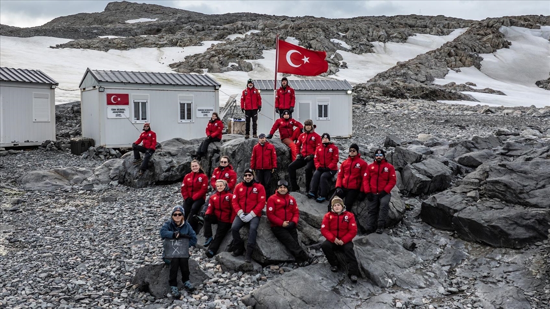  Antarktika'da 10. yıl: Türk bilim insanları gezegenin geleceği için çözüm arayışını sürdürüyor