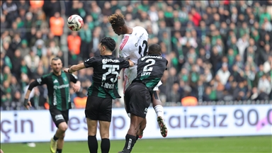 Beşiktaş, deplasmanda Kocaelispor'u mağlup etti