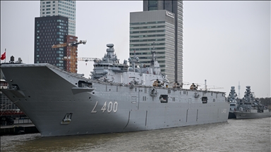 NATO Tatbikatı kapsamında Hollanda'nın Rotterdam Limanı'nda demirleyen TCG Anadolu’da Türk Savunma Sanayisi Fuarı