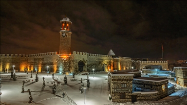 Karla kaplanan Erzurum havadan görüntülendi