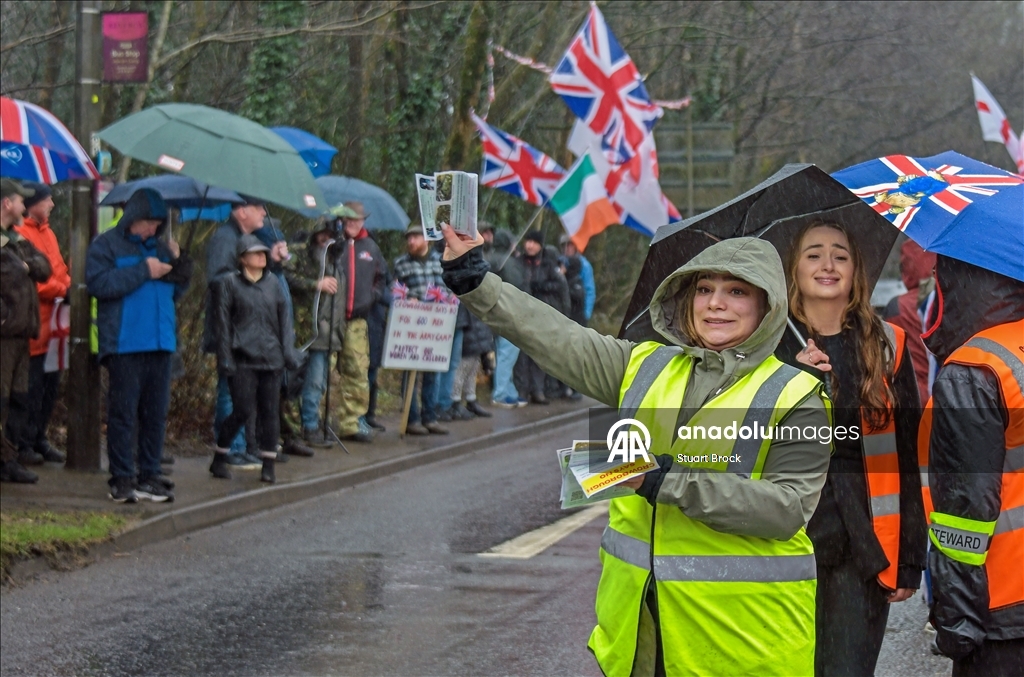 İngiltere’de göçmen yerleştirme planı protesto edildi