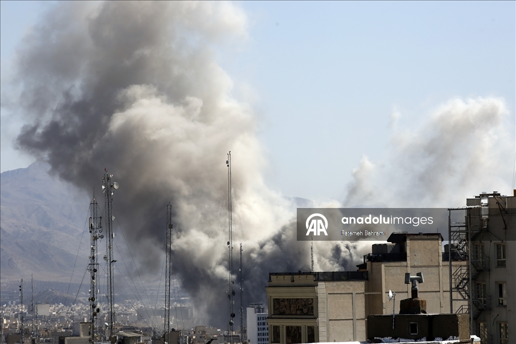 İsrail ve ABD’nin İran’ın başkenti Tahran’a yönelik saldırıları devam ediyor