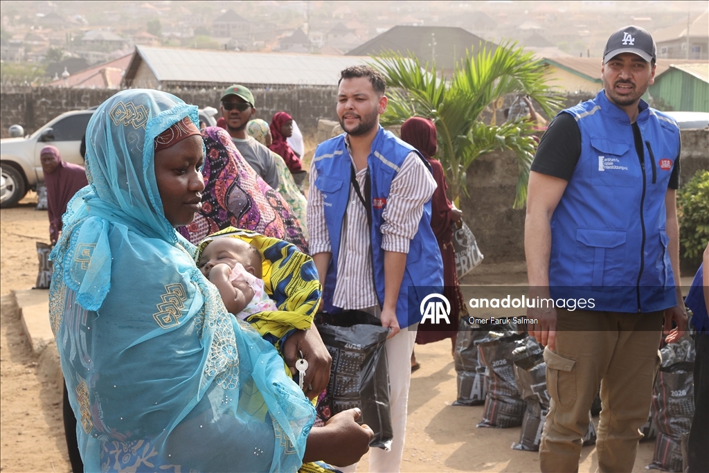 Турция оказала гумпомощь нуждающимся в Сьерра-Леоне по случаю Рамазана