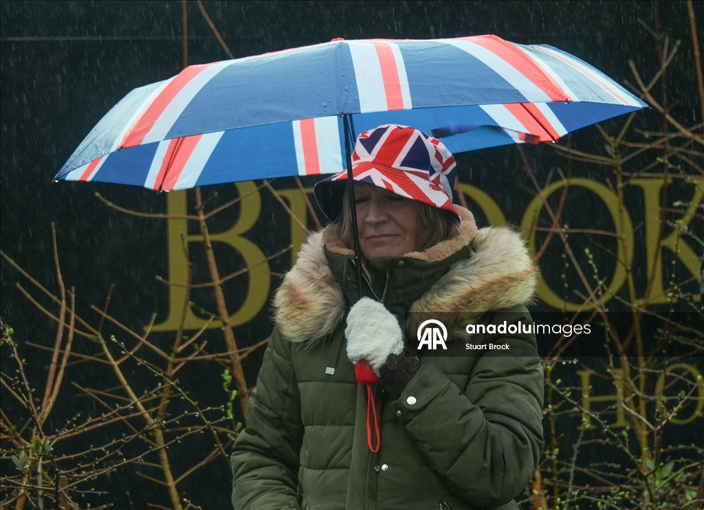 İngiltere’de göçmen yerleştirme planı protesto edildi