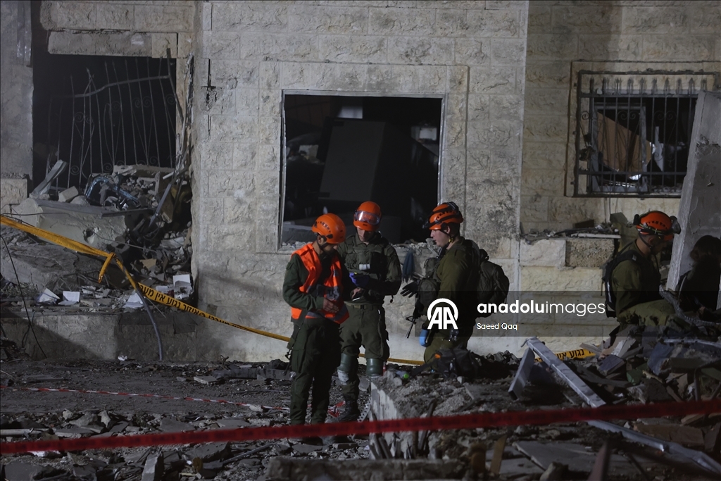 İran'ın İsrail'e düzenlediği füze saldırısında 9 kişi öldü