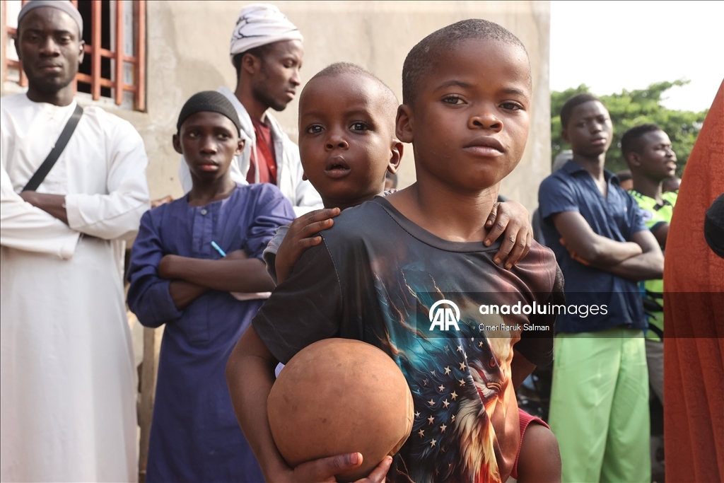 Турция оказала гумпомощь нуждающимся в Сьерра-Леоне по случаю Рамазана