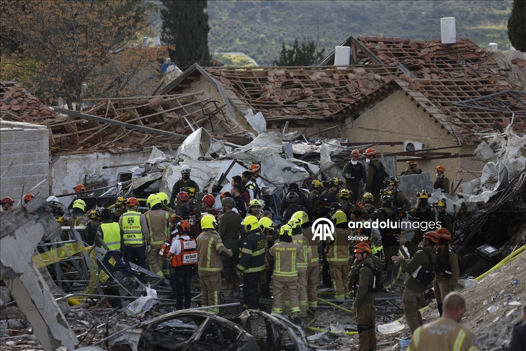  İran'ın İsrail'e düzenlediği füze saldırısında 8 kişi öldü