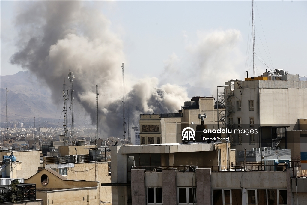 İsrail ve ABD’nin İran’ın başkenti Tahran’a yönelik saldırıları devam ediyor