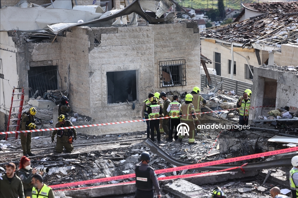  İran'ın İsrail'e düzenlediği füze saldırısında 8 kişi öldü