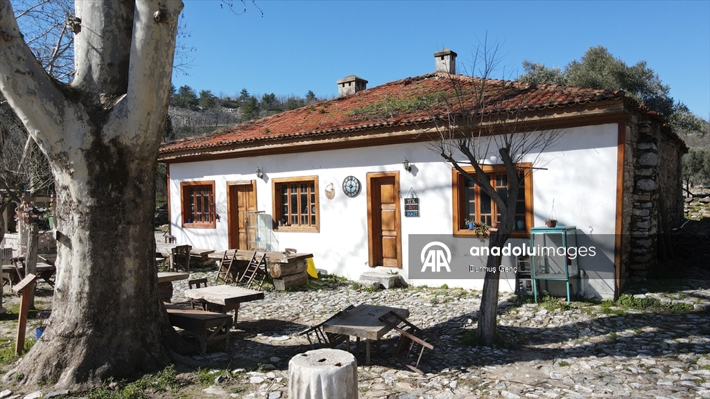 "Gladyatörler kenti"nin restore edilen dükkanlarında unutulmaya yüz tutmuş meslekler yaşatılacak