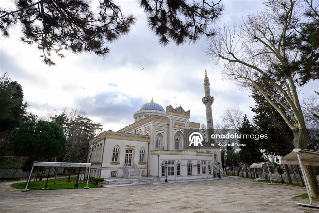 2. Abdülhamid'in el izlerini taşıyan Yıldız Hamidiye Camisi