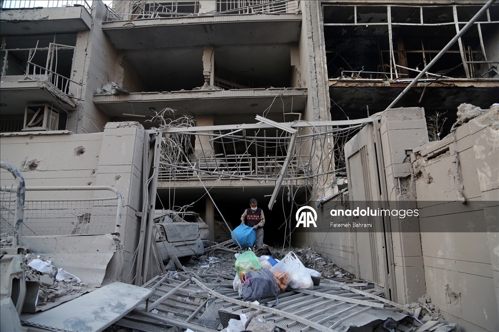 AA ekibi, ABD ve İsrail saldırısında hasar gören Tahran’daki binaları görüntüledi