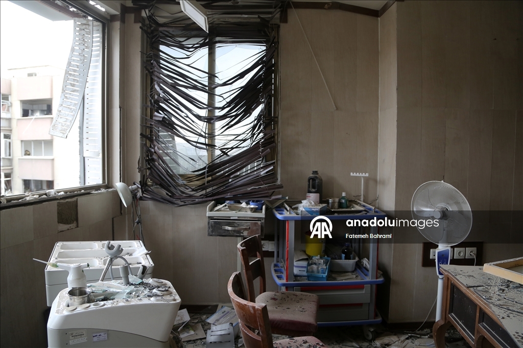 Tahran’ın kuzeyindeki Gandi Hastanesi ABD-İsrail saldırısında hasar gördü