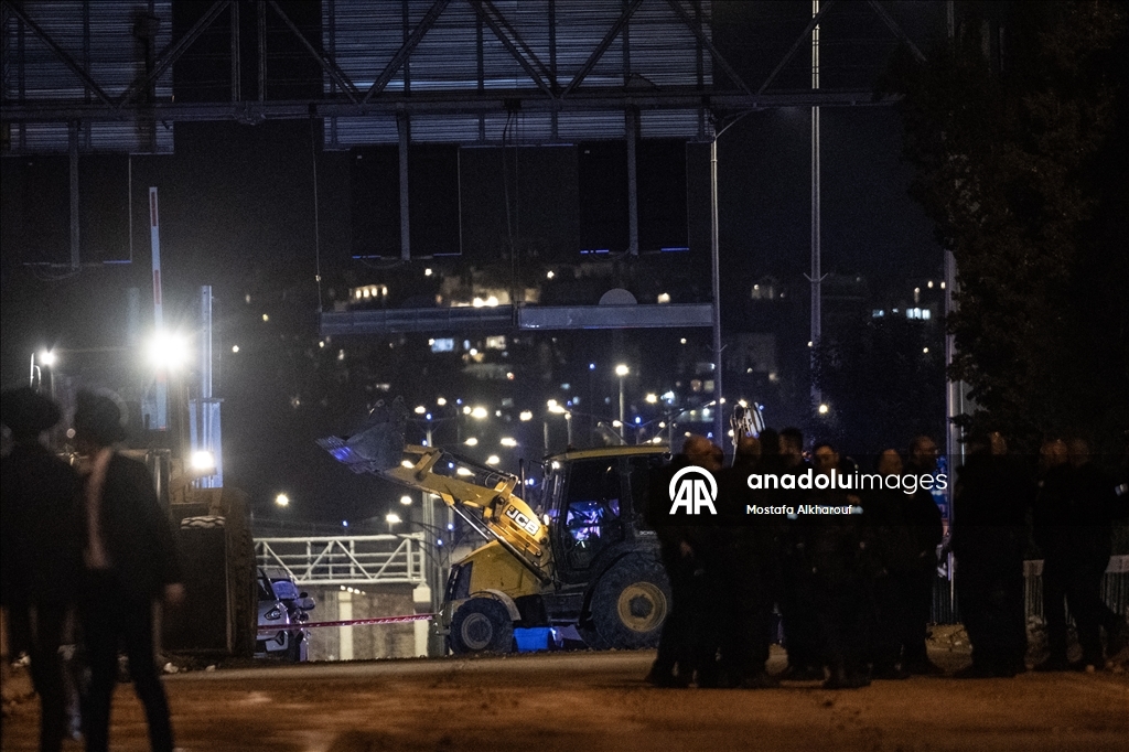 Шесть человек ранены в результате падения иранской ракеты в Иерусалиме