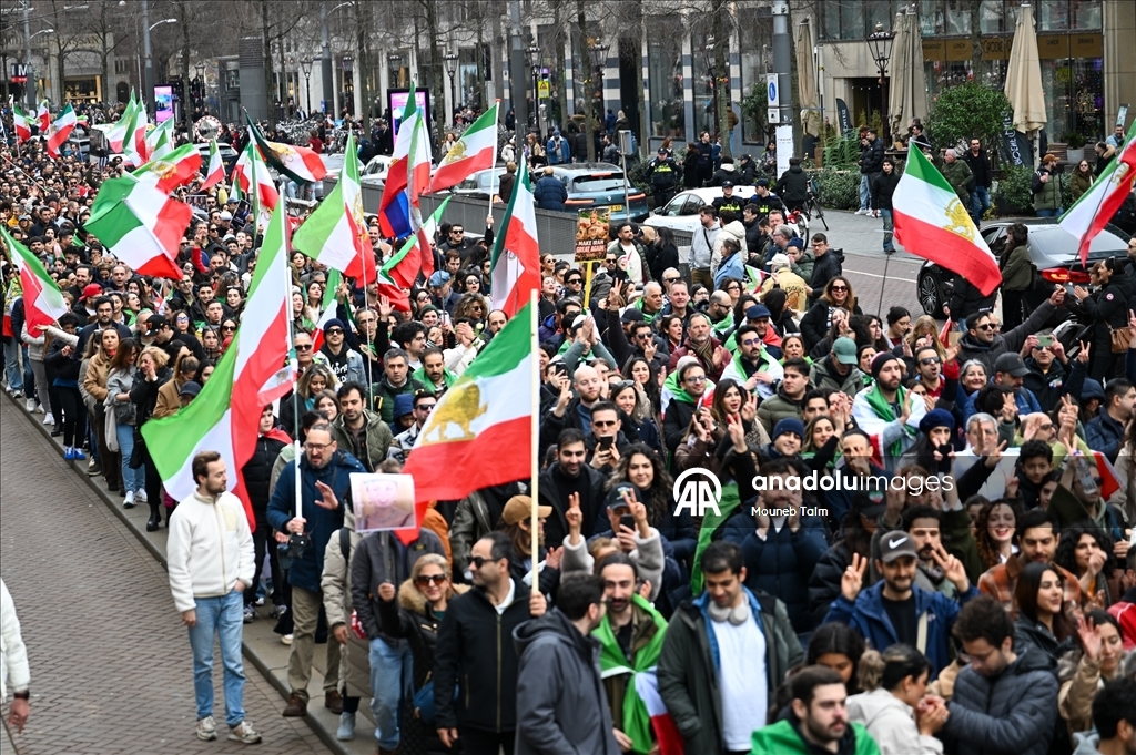 Протест в Амстердаме после израильско-американских ударов по Ирану