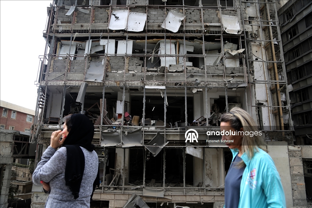 Tahran’ın kuzeyindeki Gandi Hastanesi ABD-İsrail saldırısında hasar gördü