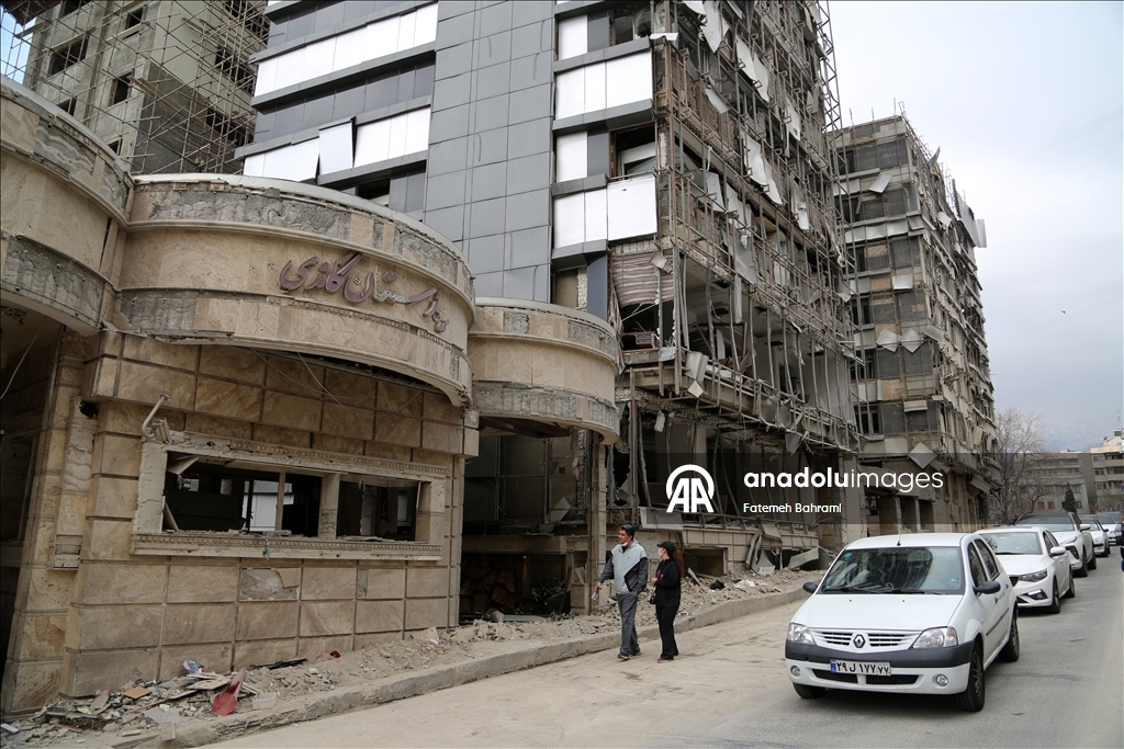 Tahran’ın kuzeyindeki Gandi Hastanesi ABD-İsrail saldırısında hasar gördü