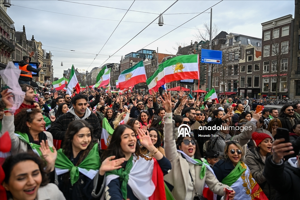 Протест в Амстердаме после израильско-американских ударов по Ирану