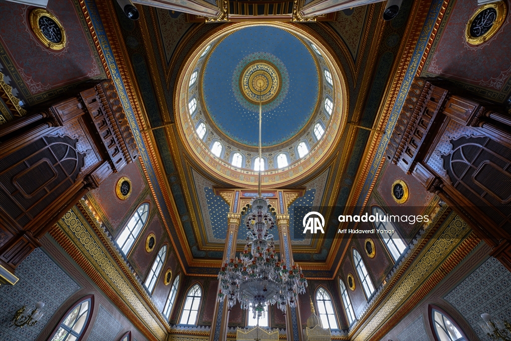 2. Abdülhamid'in el izlerini taşıyan Yıldız Hamidiye Camisi