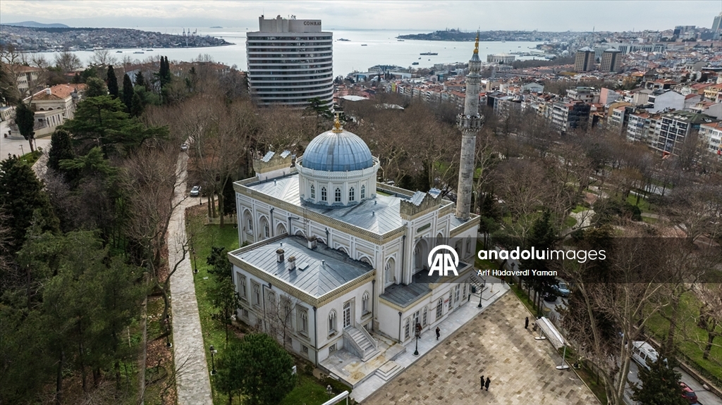 2. Abdülhamid'in el izlerini taşıyan Yıldız Hamidiye Camisi