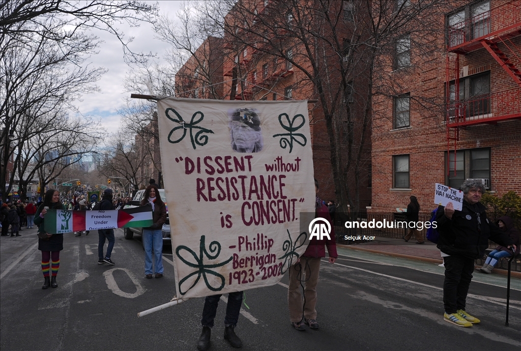 В Нью-Йорке прошел марш в честь Дня святого Патрика