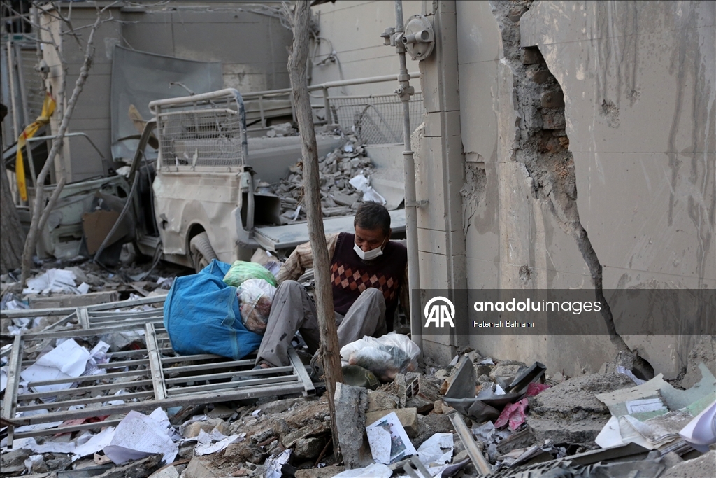 AA ekibi, ABD ve İsrail saldırısında hasar gören Tahran’daki binaları görüntüledi