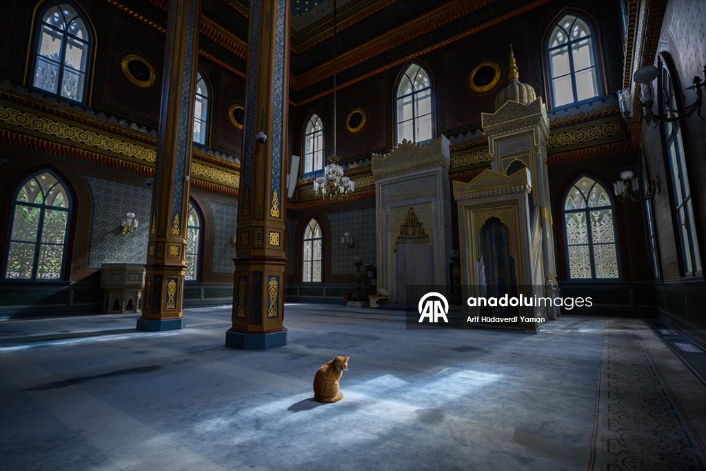 2. Abdülhamid'in el izlerini taşıyan Yıldız Hamidiye Camisi