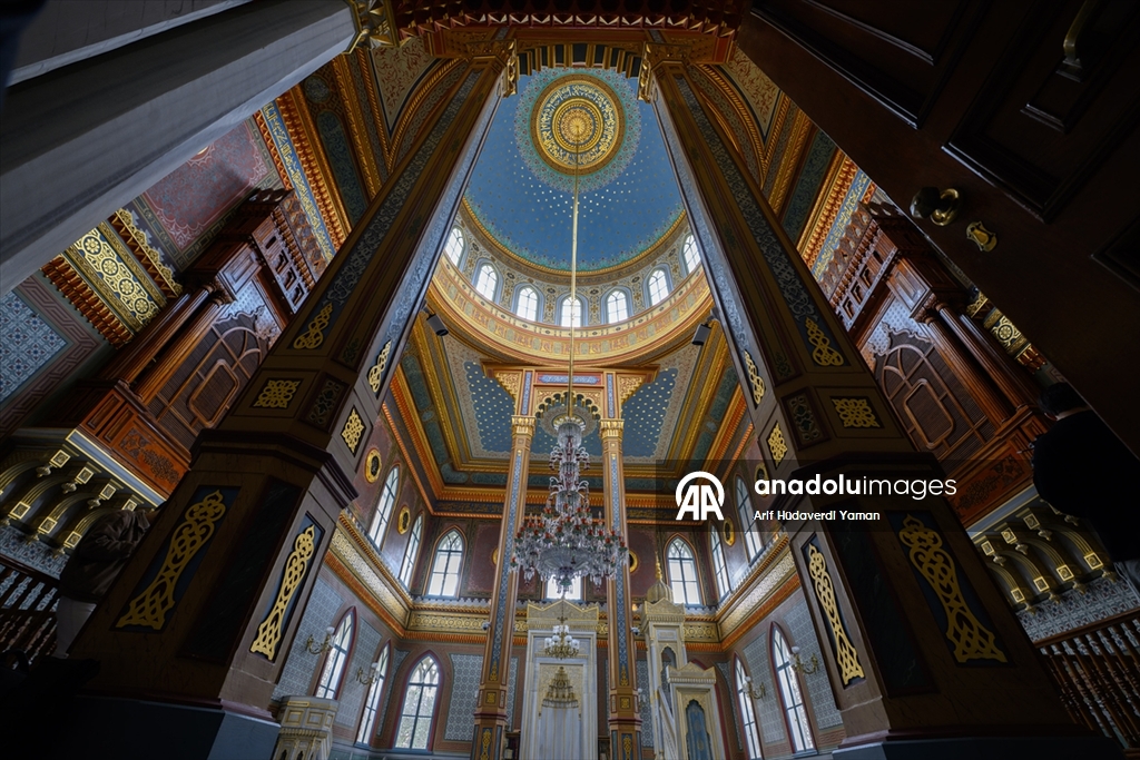 2. Abdülhamid'in el izlerini taşıyan Yıldız Hamidiye Camisi