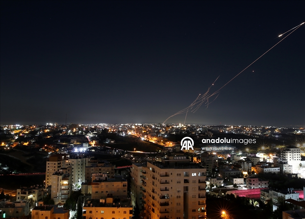 Запущенные из Ирана ракеты зафиксированы в небе над Западным берегом