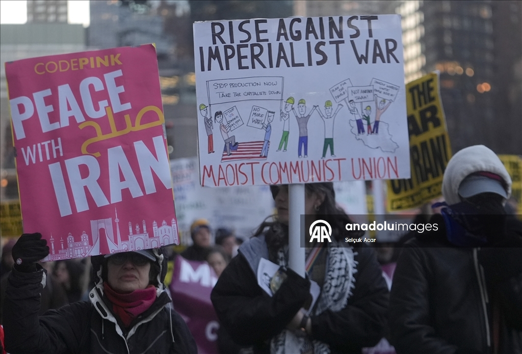 New York’ta ABD ve İsrail’in İran’a yönelik saldırıları protesto edildi