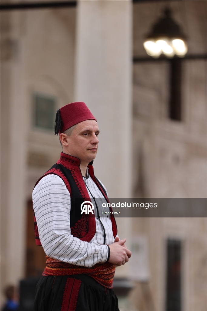 В исторической мечети Ферхадия в Боснии и Герцеговине прошел традиционный ифтар