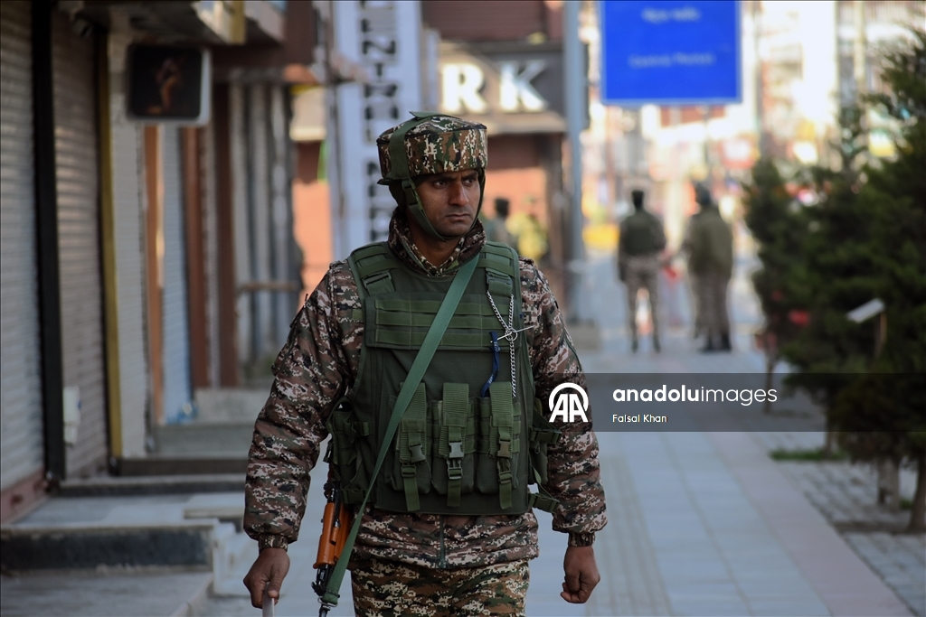 В Кашмире усилены меры безопасности после сообщения о гибели Хаменеи