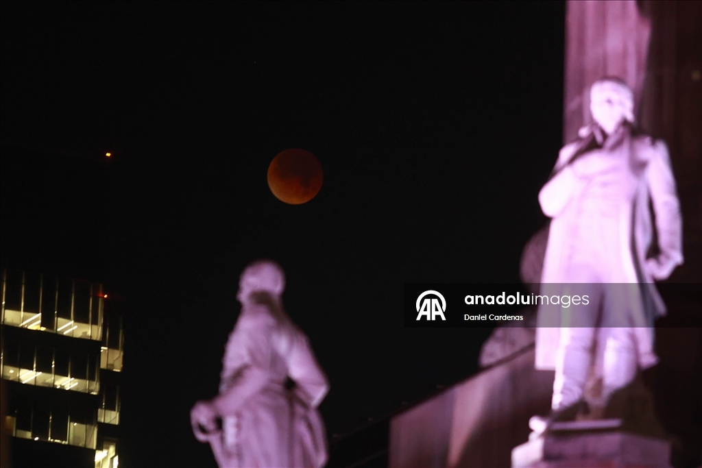 Meksika'da kanlı ay tutulması 