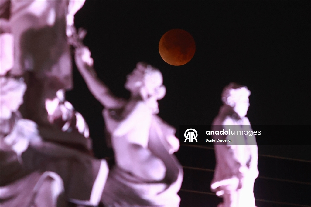 Meksika'da kanlı ay tutulması 