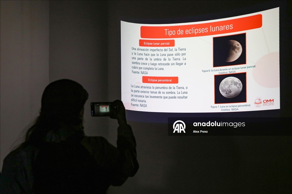Total Lunar Eclipse Seen in El Salvador