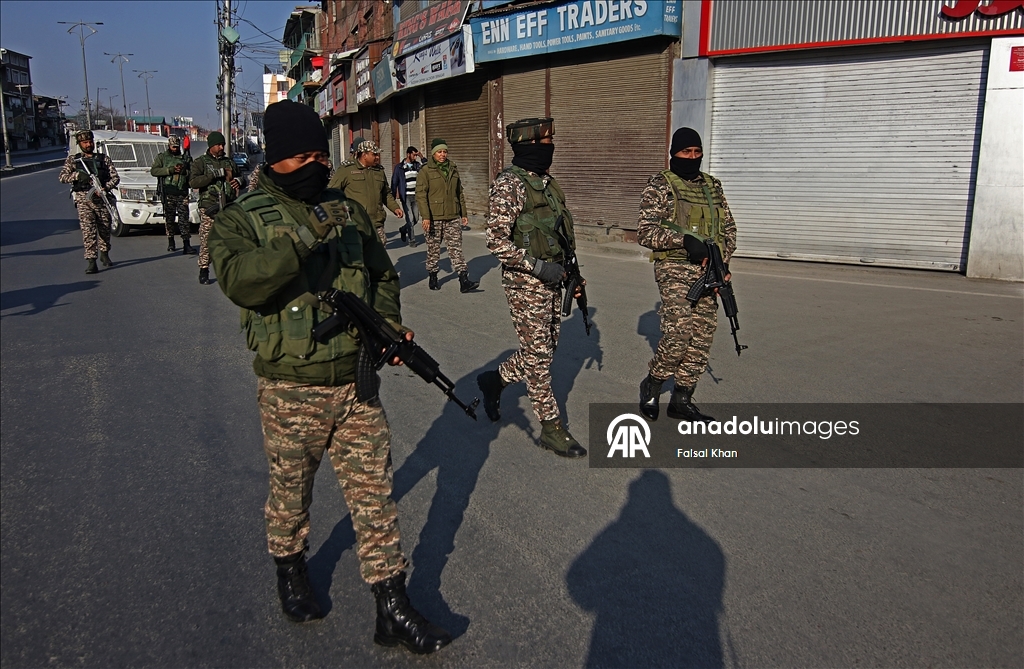 В Кашмире усилены меры безопасности после сообщения о гибели Хаменеи