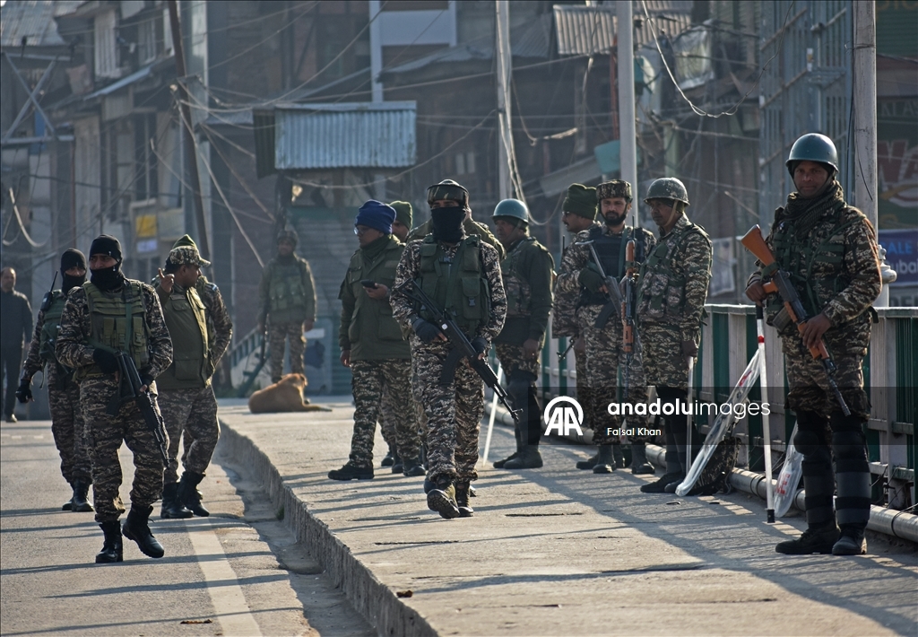В Кашмире усилены меры безопасности после сообщения о гибели Хаменеи